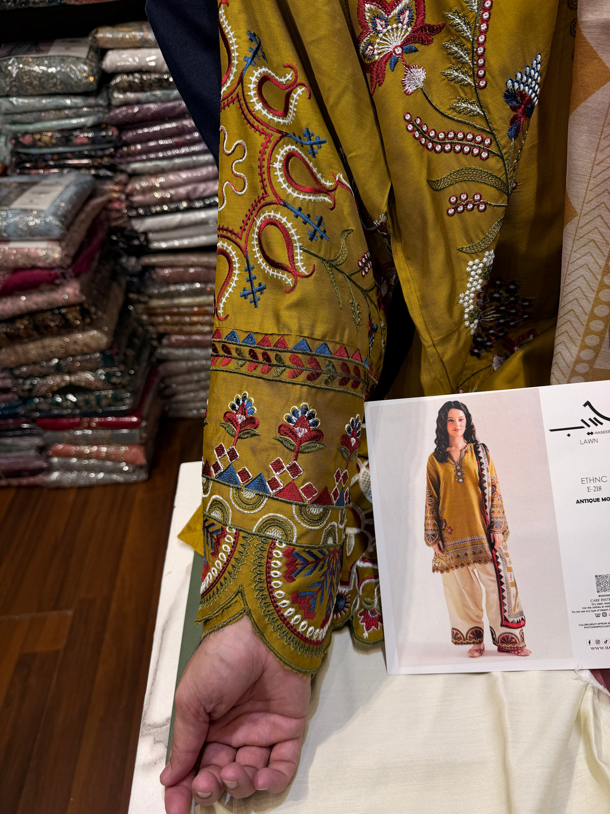 ETHNC VISCOSE KURTA SET VICTORIA 3PC