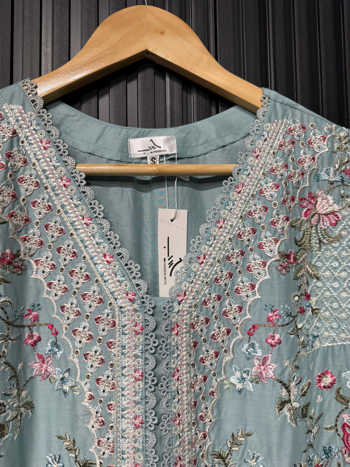 QALAMKAR LAWN SB04 RTW