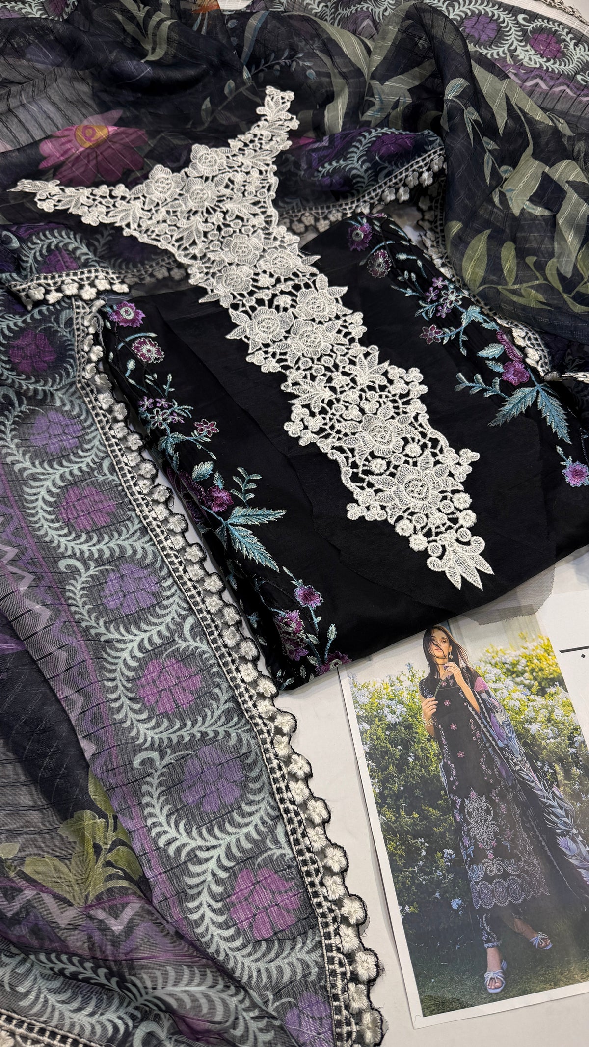 MUSHQ LAWN 2502 BLACK