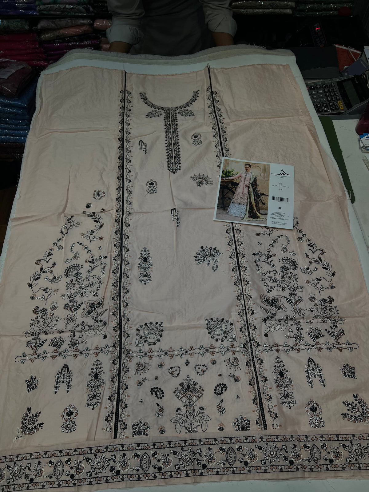 HUSSAIN REHAR LAWN SUK