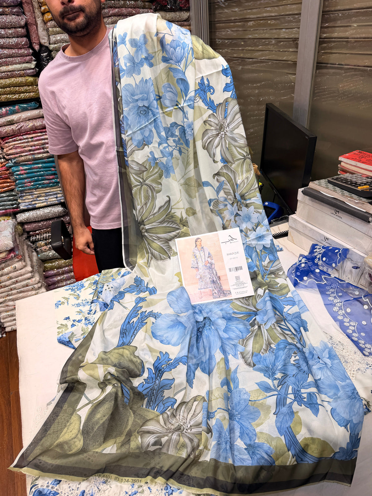 BAROQUE SILK UF-4401