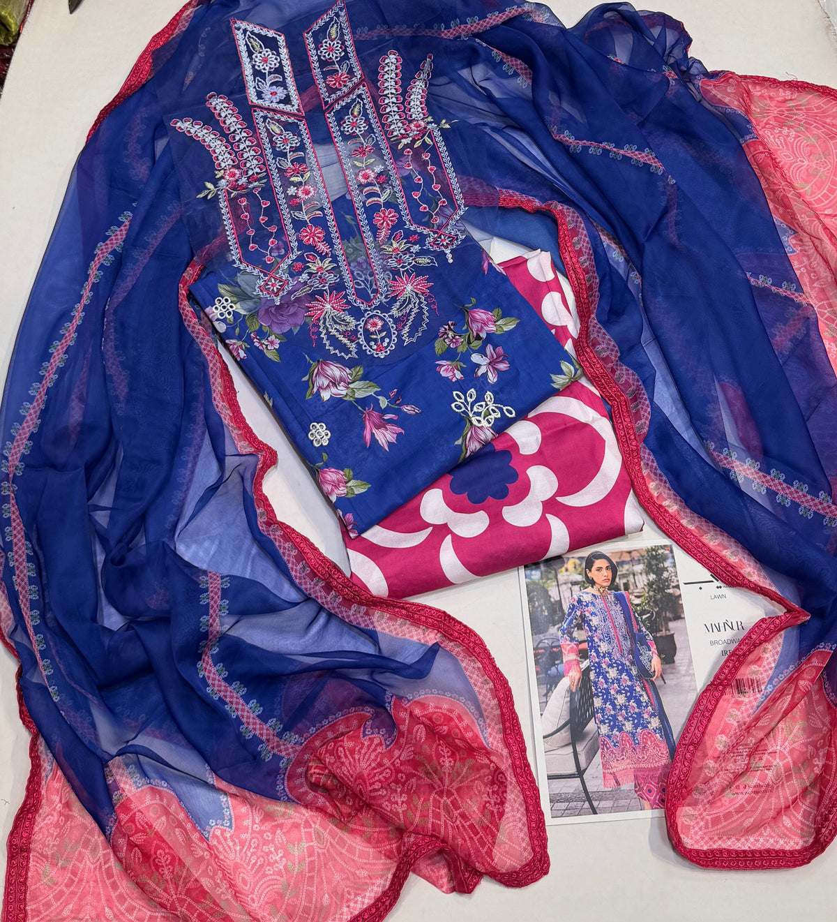 MAHNUR LAWN BLUE