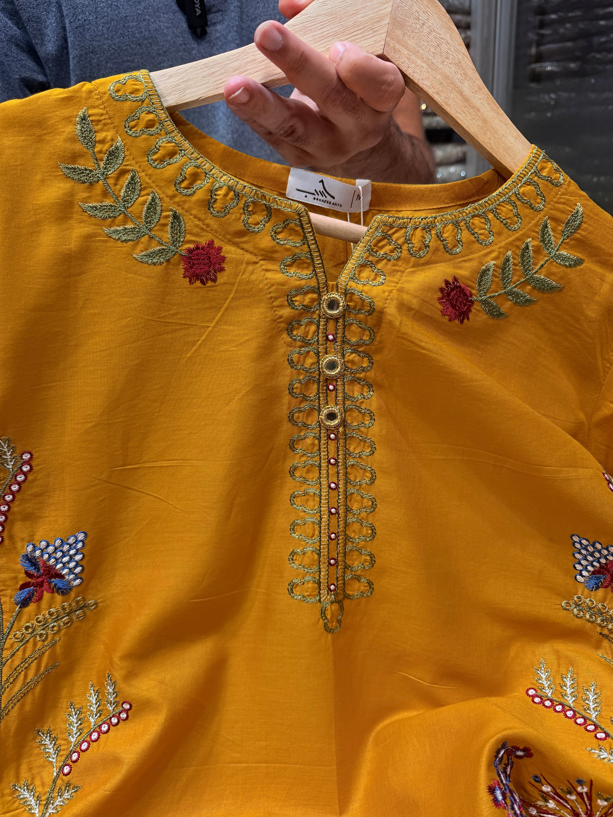 ETHNC KURTA SET VICTORIA 3PC (Delivery Time 10 Days)