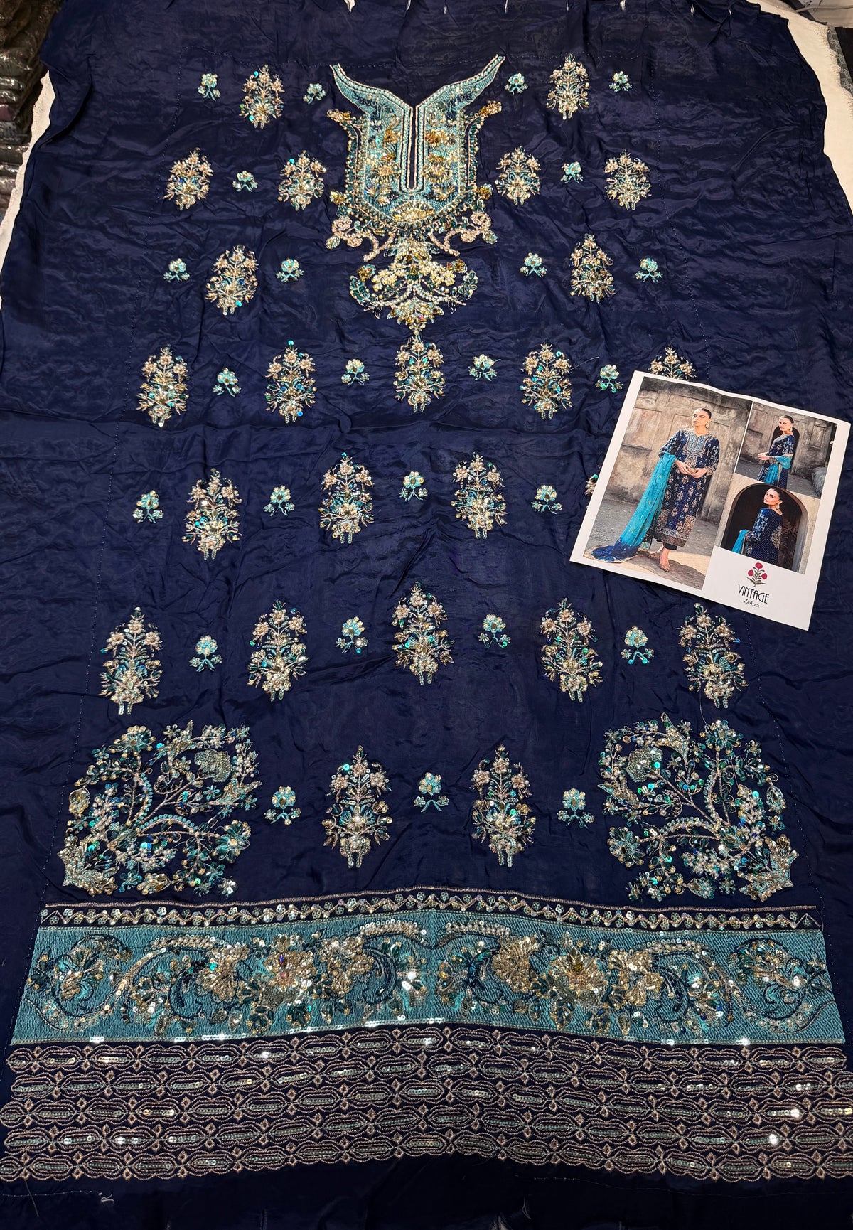 VINTAGE TESSEL SILK ZOHRA