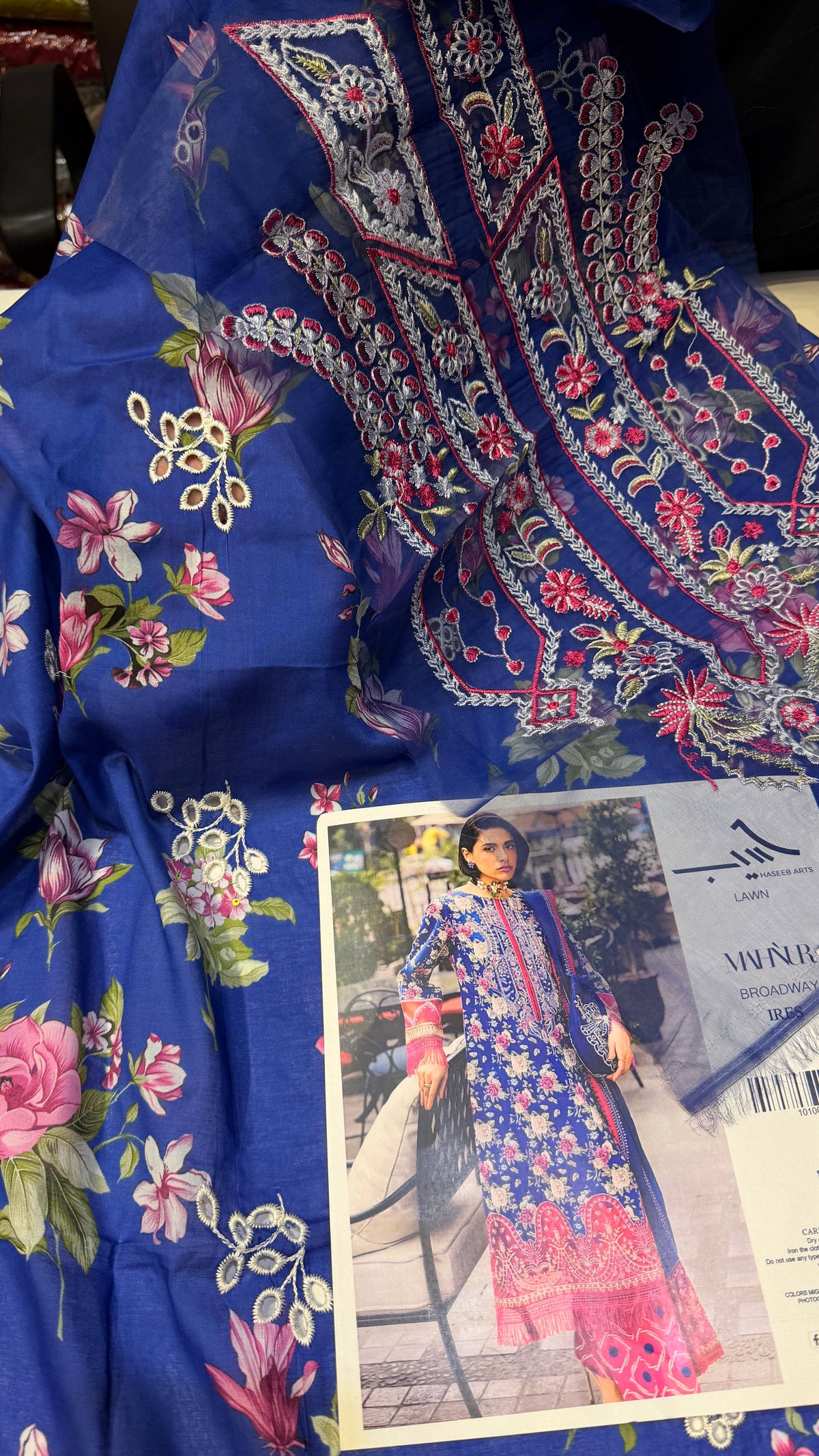MAHNUR LAWN BLUE