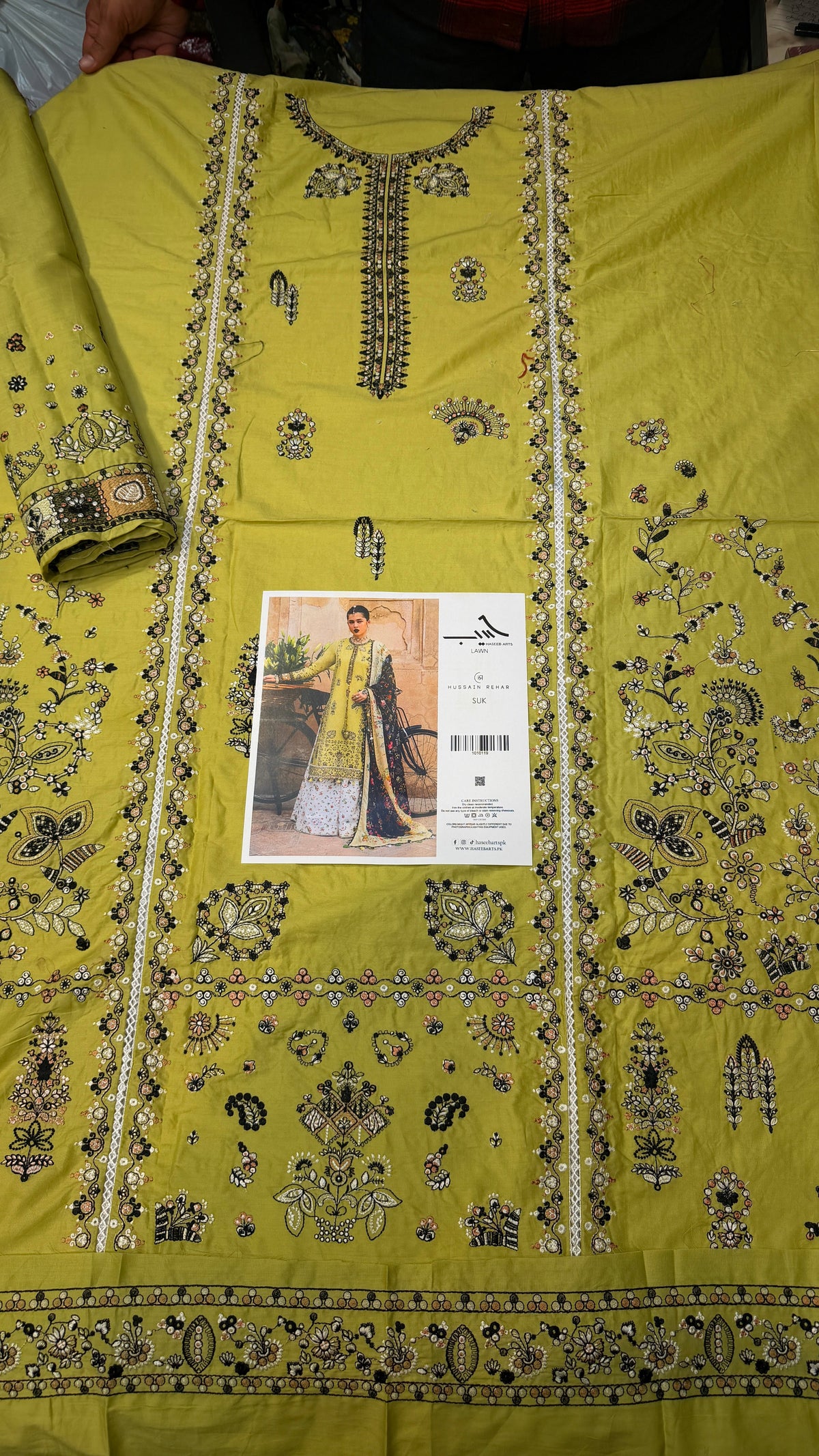 HUSSAIN REHAR LAWN SUK