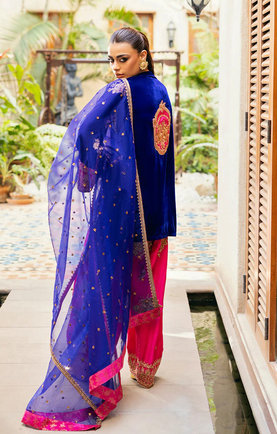 ZAINAB CHOTANI VELVET JIA