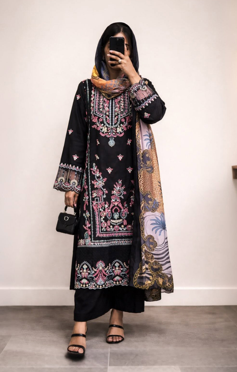 KANWAL MALIK NOIRE RTW