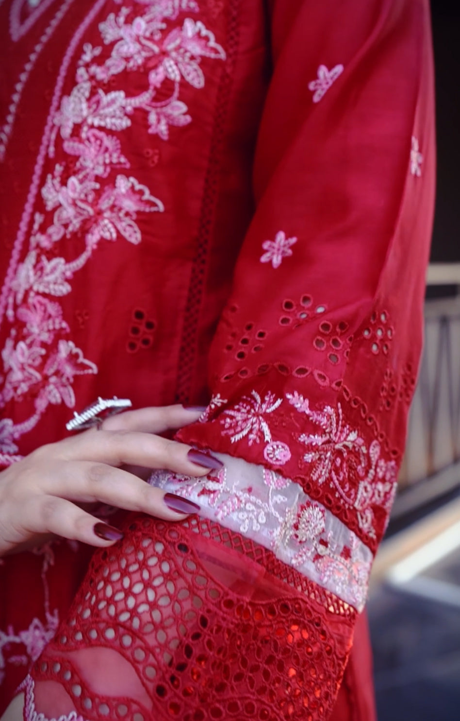 QALAMKAR LAWN 2PC RTW SB02