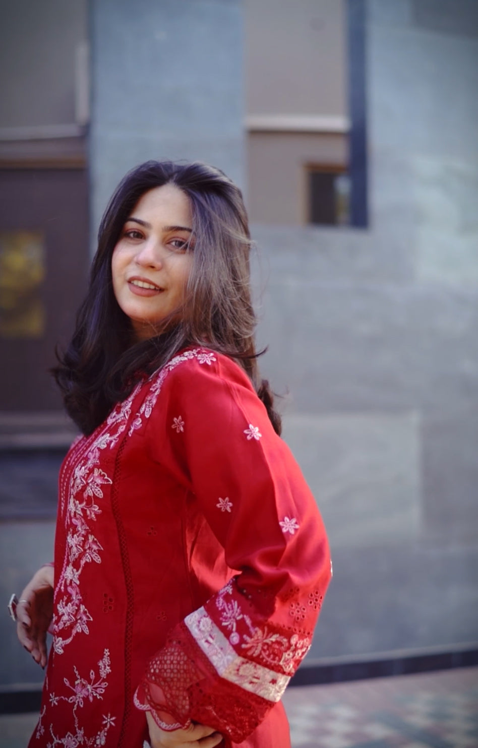 QALAMKAR LAWN 2PC RTW SB02