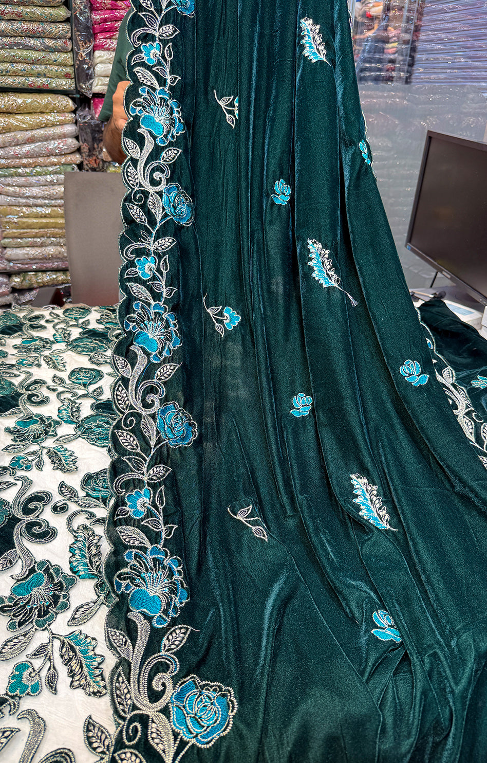 HUSSAIN REHAR 05 VELVET CUTWORK