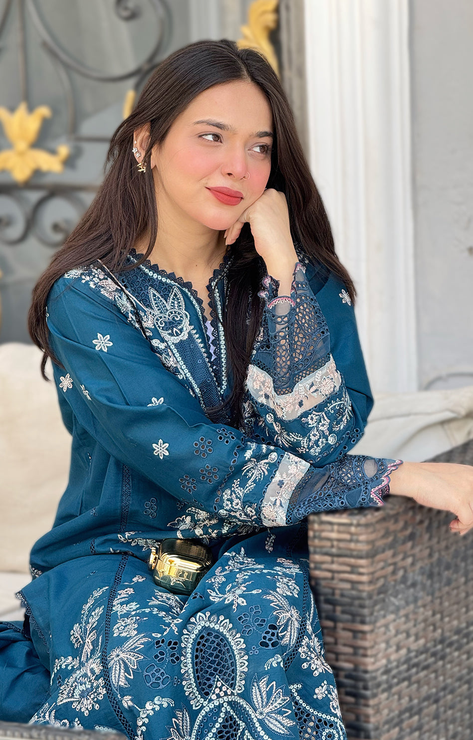 QALAMKAR LAWN 2PC RTW SB02