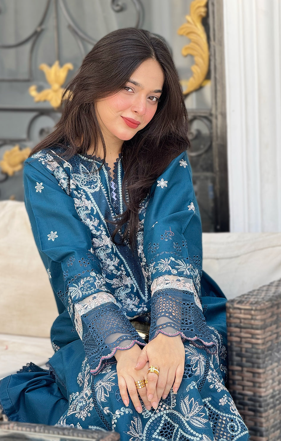 QALAMKAR LAWN 2PC RTW SB02